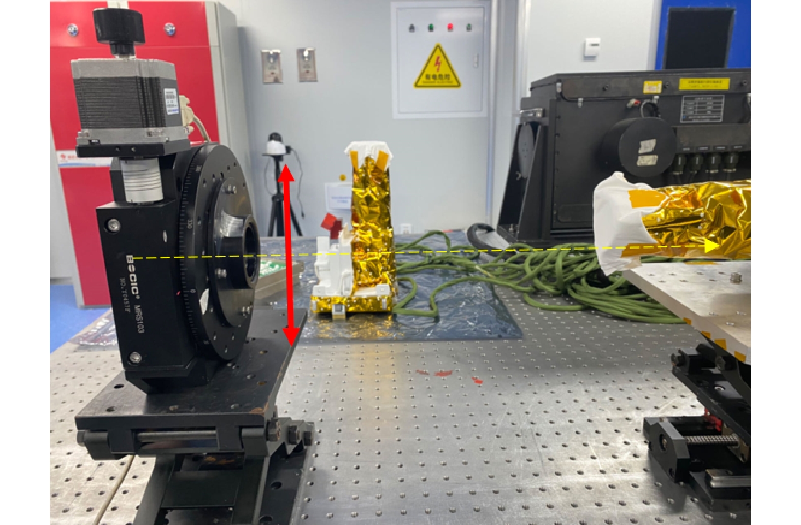 たか　 Design and implement of a space-borne sun glint polarization